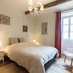 D'hotes - La Clef Des Champs - Piscine - Capucine 3*