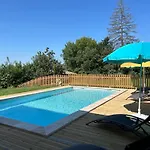 לינה וארוחת בוקר D'hotes - La Clef Des Champs - Piscine - Capucine 3*