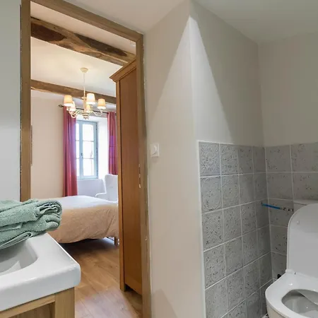 D'hôtes - La Clef Des Champs - Piscine - Capucine