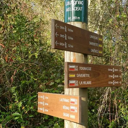 Bed & Breakfast D'hotes - La Clef Des Champs - Piscine - Capucine Sajas