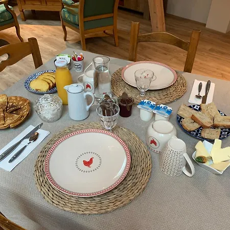 D'hôtes - La Clef Des Champs - Piscine - Capucine